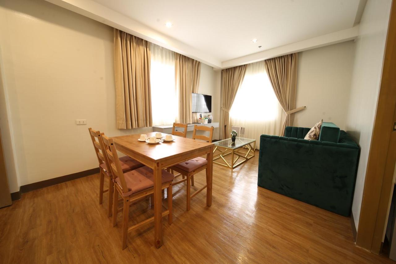 Via Appia Tagaytay Hotel Tagaytay City Buitenkant foto