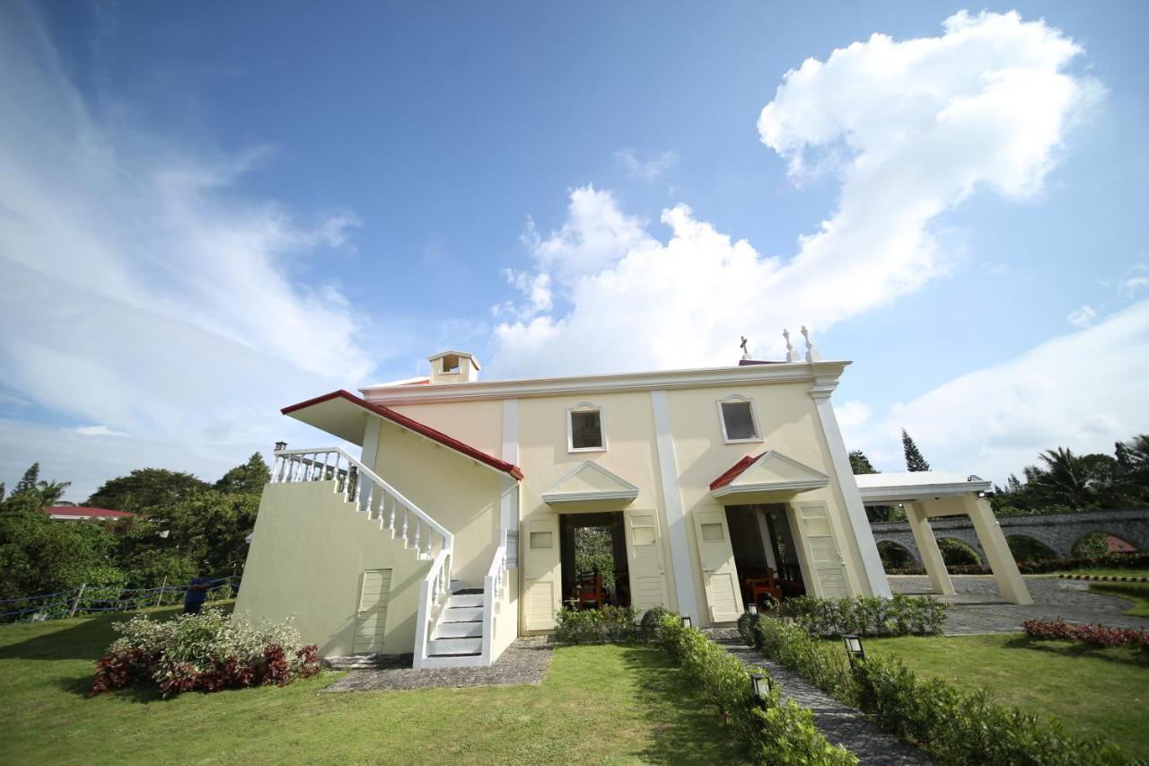 Via Appia Tagaytay Hotel Tagaytay City Buitenkant foto