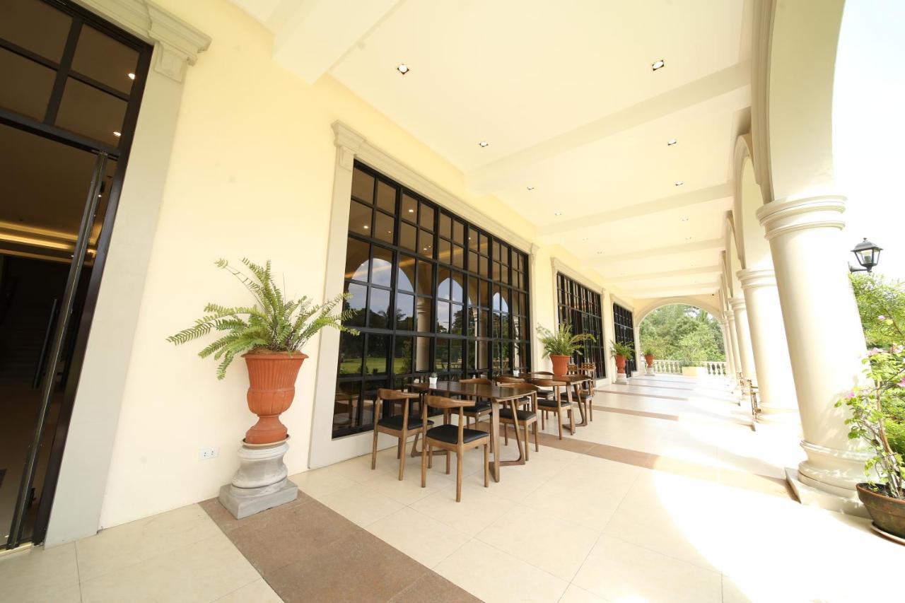Via Appia Tagaytay Hotel Tagaytay City Buitenkant foto